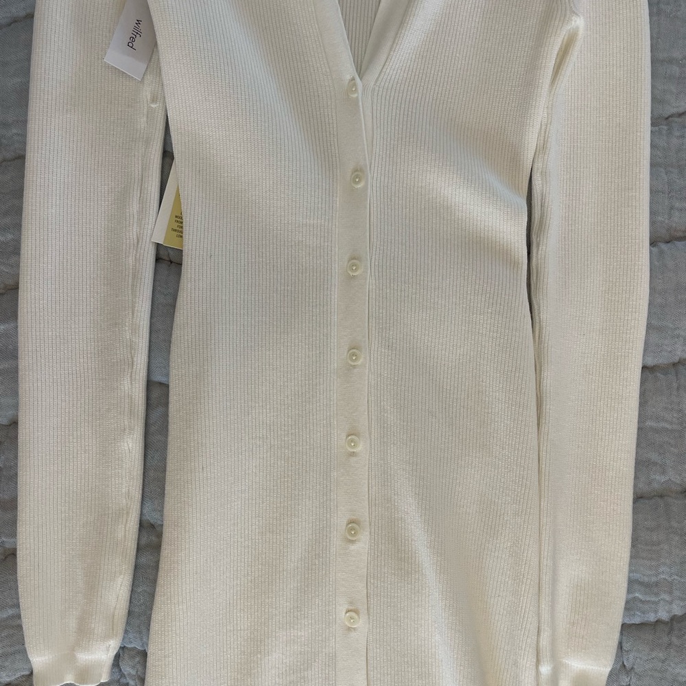 SOLD —- NWT Aritzia Cove dress - Picture 5 of 10